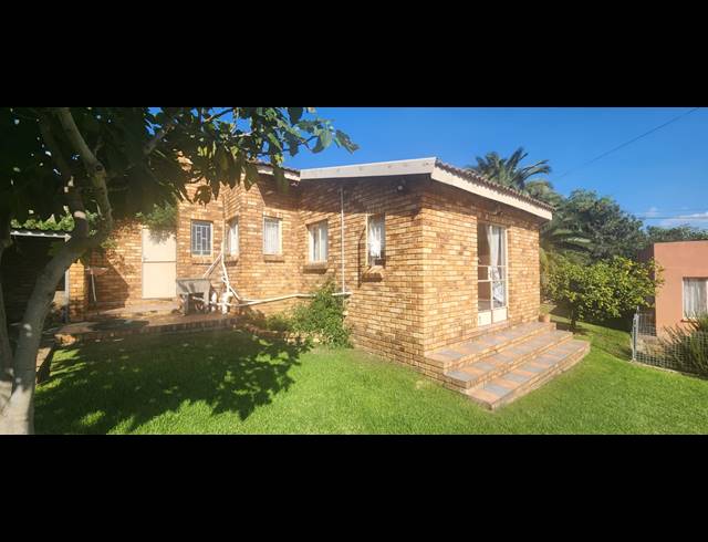 4 BEDROOM HOUSE FOR SALE IN SUIDEROORD